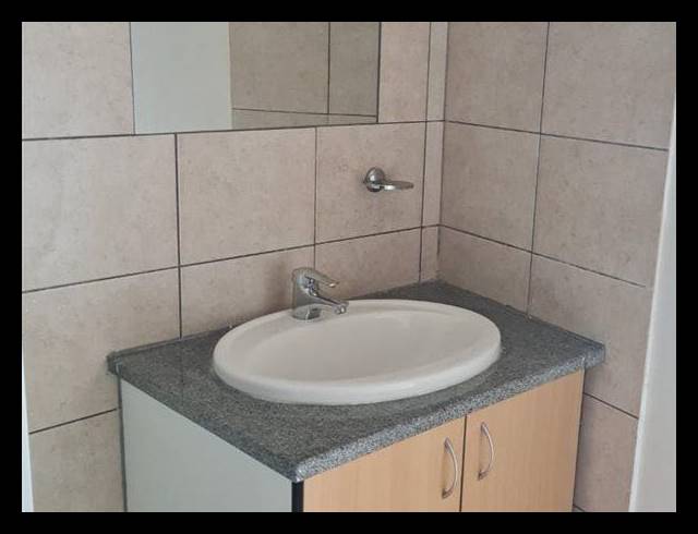 1 BEDROOM APARTMENT FOR SALE IN BRAAMFONTEIN WERF